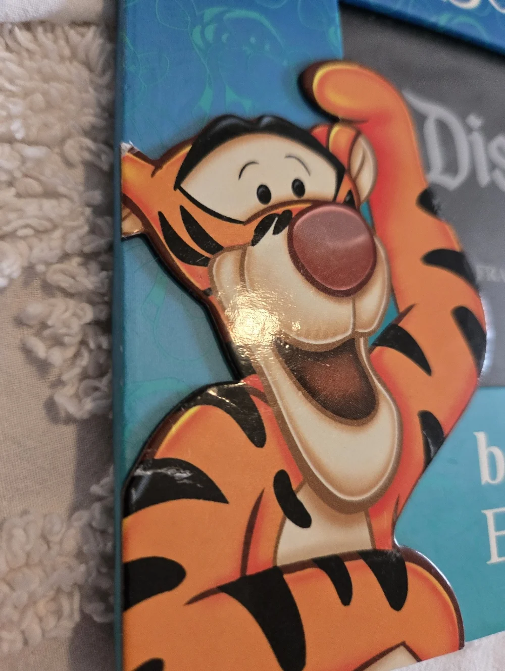 Disneyland Disney Teal & Blue Tigger Bouncy Picture Frame Holds 3 1/2 x 5 Photo - Picture 8 of 9